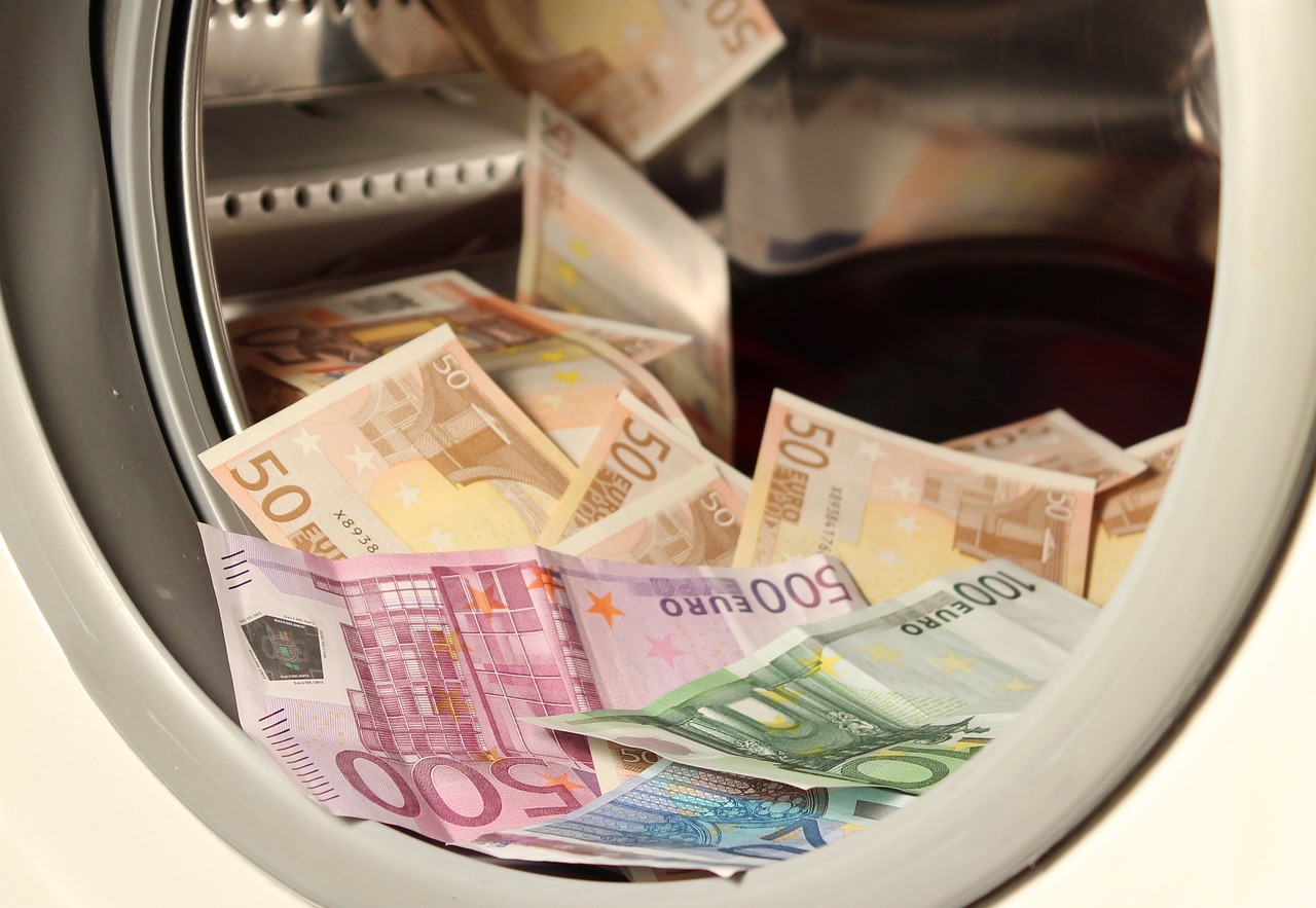 money 1050403 1280