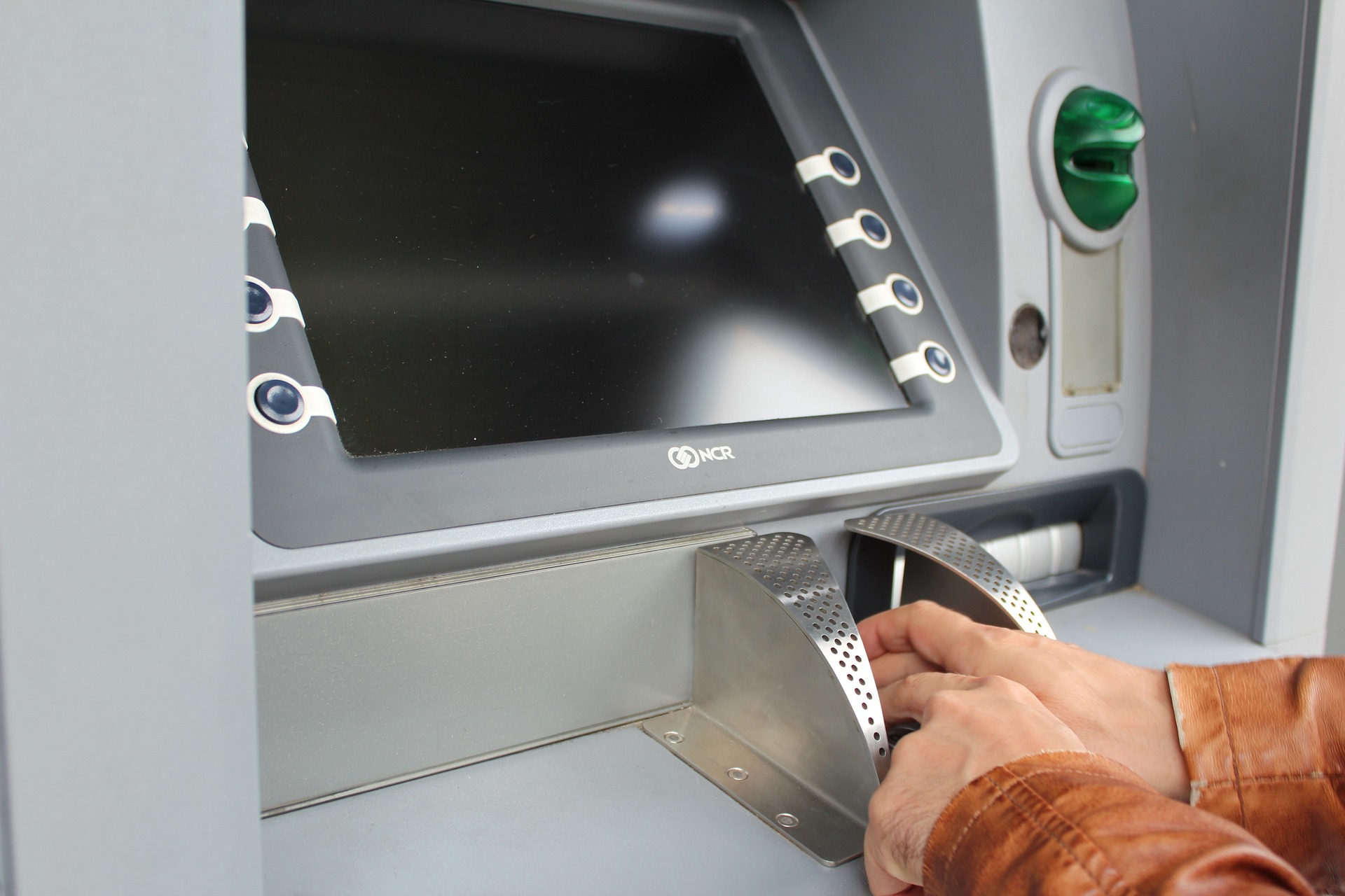 atm g9bac3bb81 1920