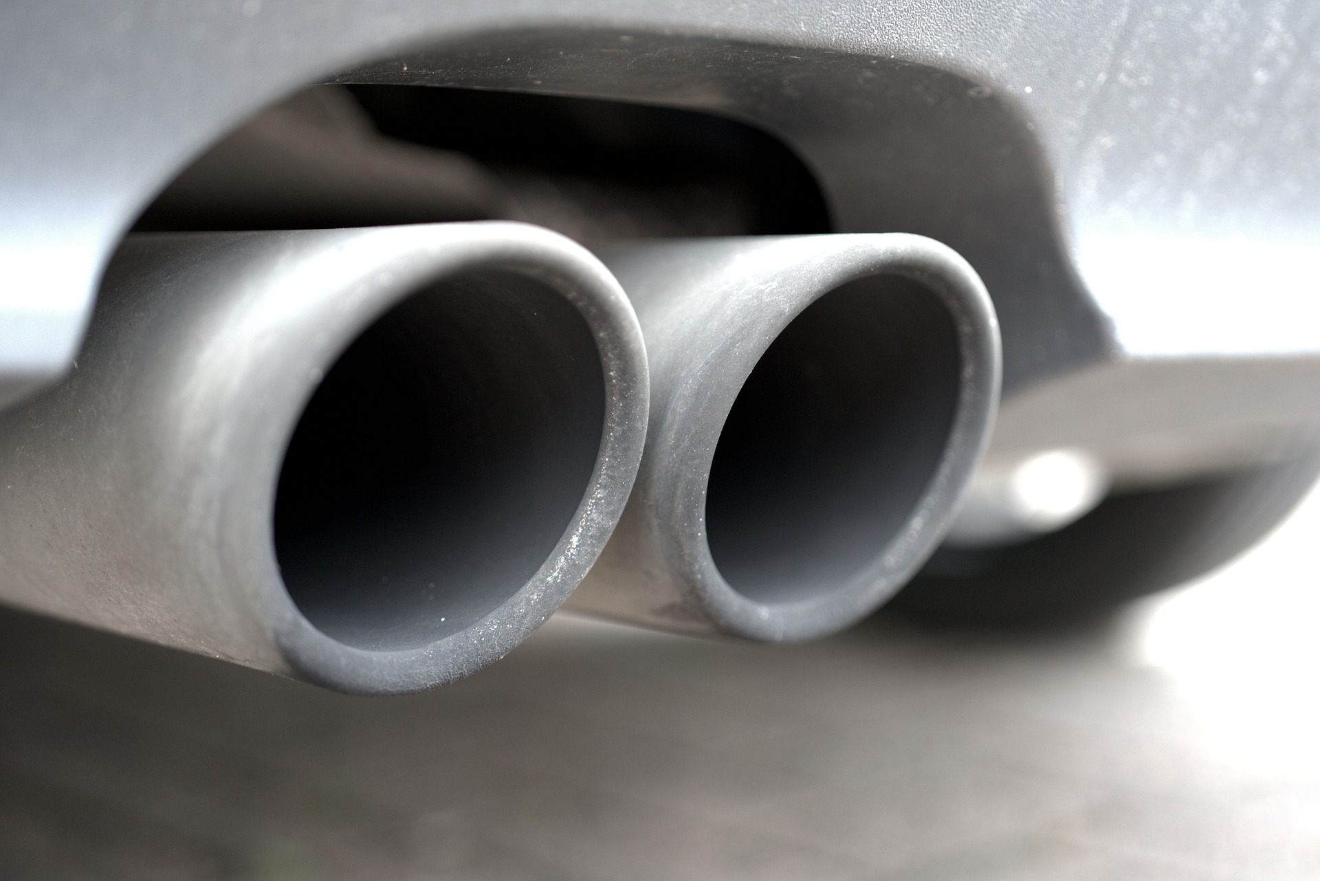 exhaust g3e0b5b23c 1920